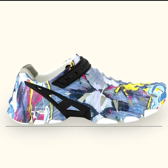 Men’s 9/ W 12 Crosskix 2.0 Ltd Edition Artist Graffiti Shoes NWT - Picture 1 of 6